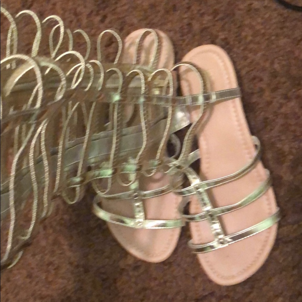 Sandals - Picture 3 of 3